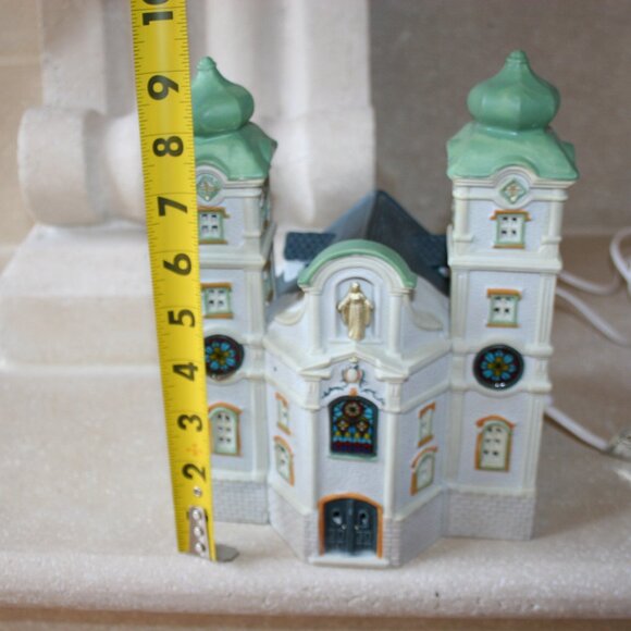 Christmas 1995 Lemax Dickensvale Porcelain Lighted House & Street Lamps - Picture 14 of 15